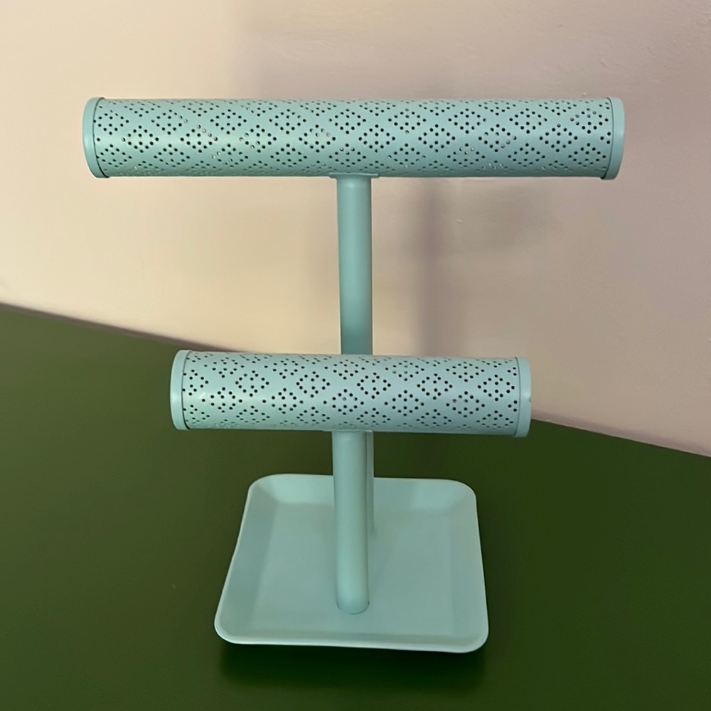 Jewelry stand